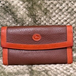 Dooney and Bourke W04 Checkbook organizer